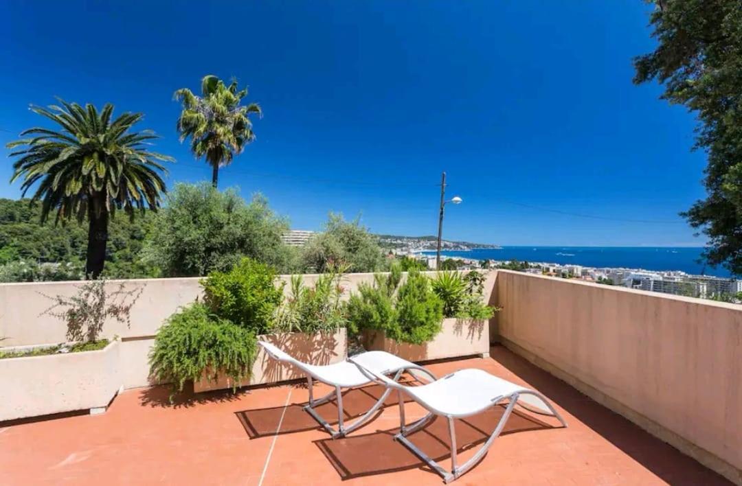 Relaxing Place With Wonderful View...Calme Avec Vue Magnifique Sur La Baie Des Anges, Mais En Campagne A 12 Minutes De La Promenade Des Anglais Nice Exteriér fotografie